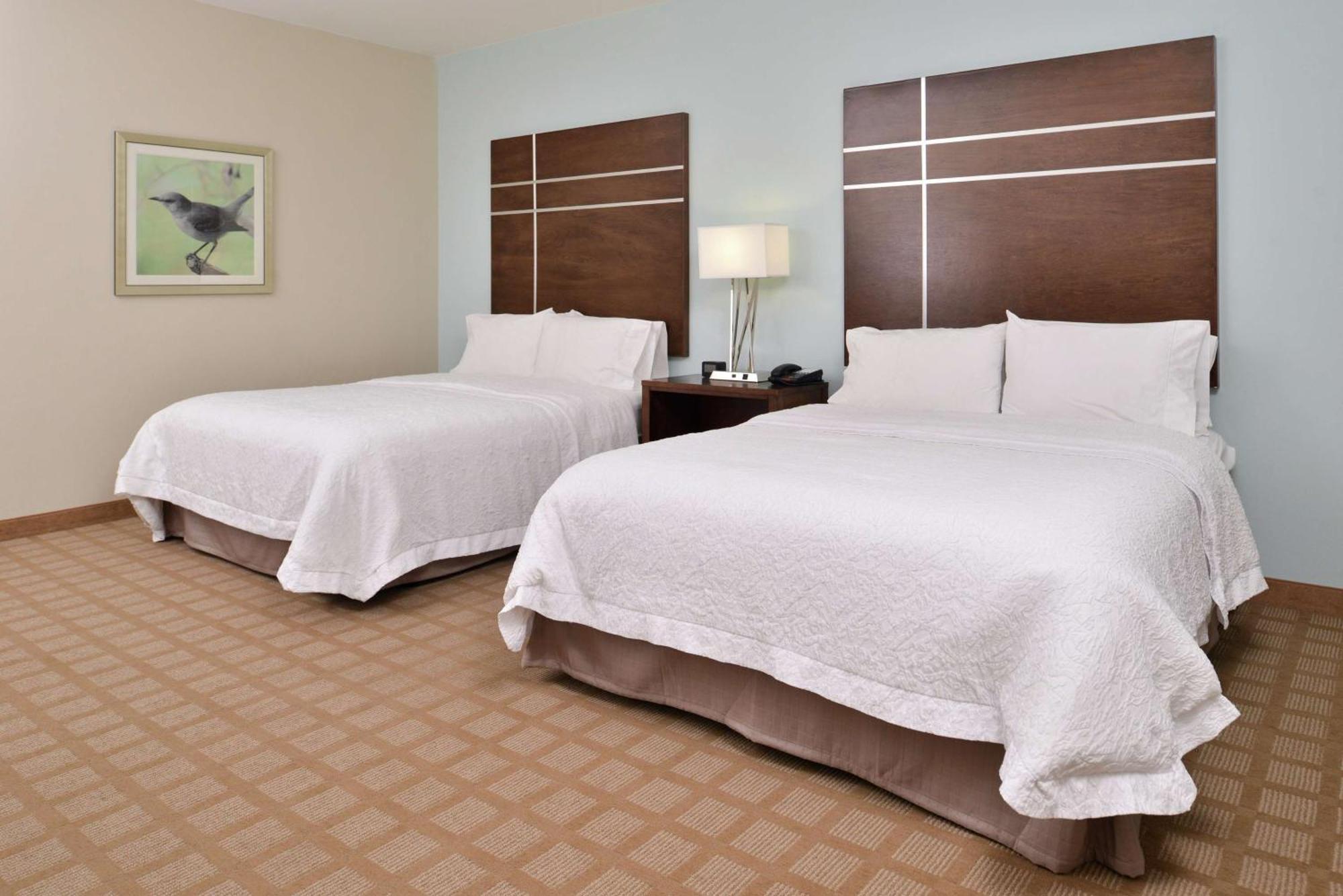 Hampton Inn And Suites Hutto Exterior photo