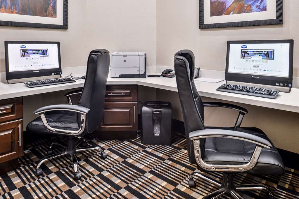 Hampton Inn And Suites Hutto Facilities photo